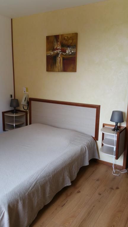 Hotel Le Magiot à Montliot-et-Courcelles Extérieur photo