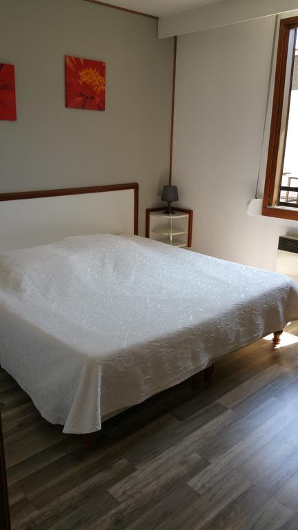 Hotel Le Magiot à Montliot-et-Courcelles Chambre photo